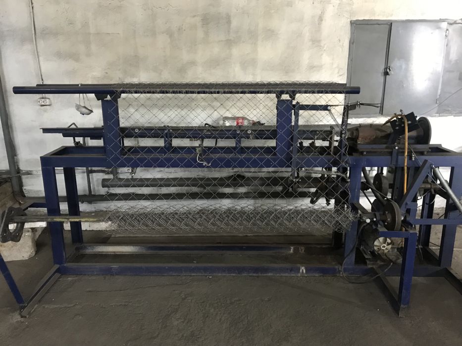 Станок для производства сетки рабица
