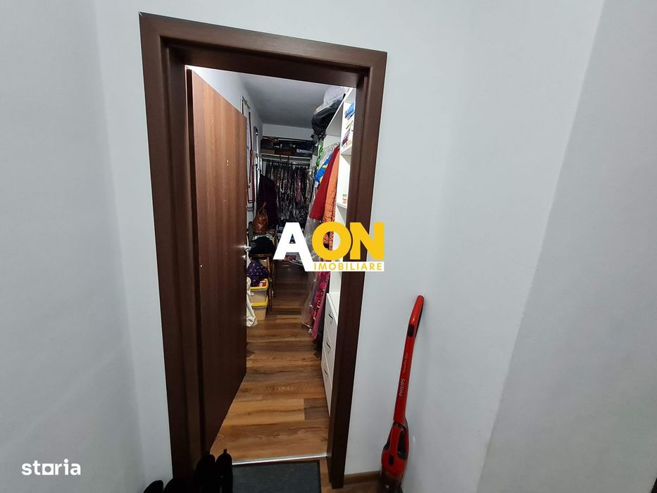 Apartament 3 Camere, 83 mp, Decomandat, Cu Garaj la Subsol