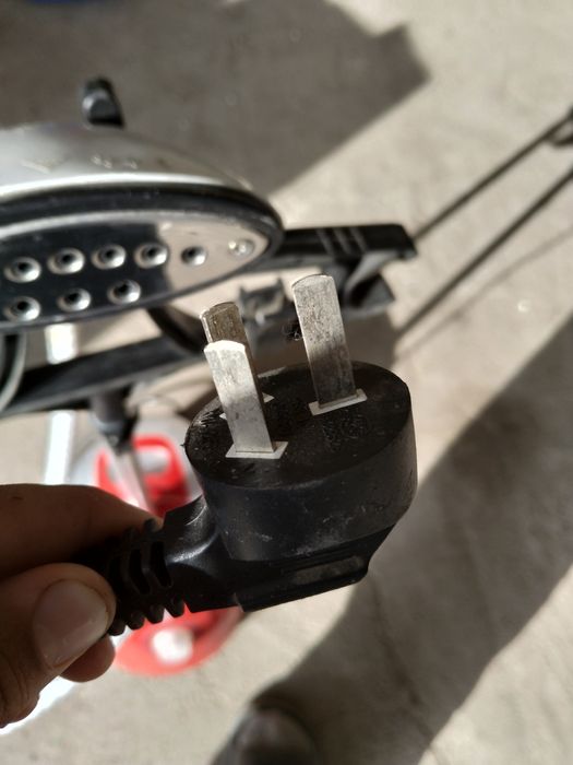 Паровоз утюг бушни