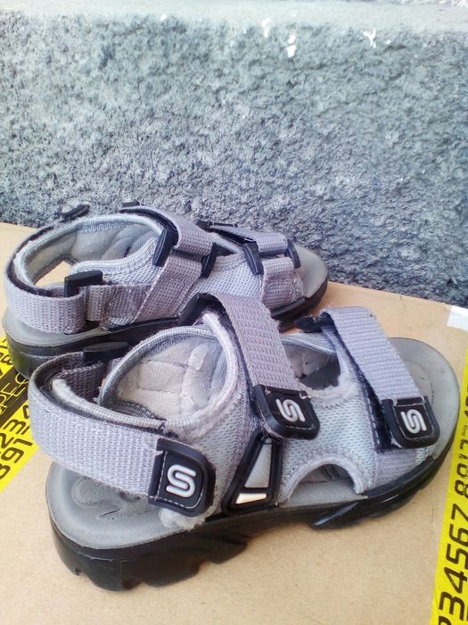 Сандалии на мальчика