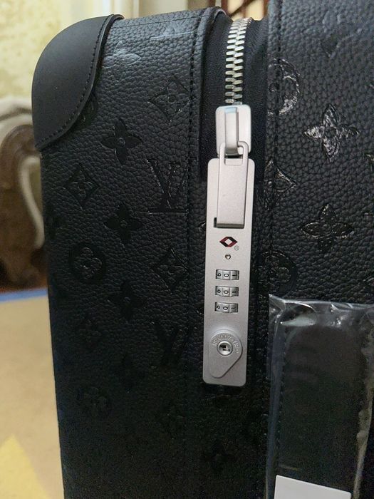 Чемодан Louis Vuitton Horizon 55