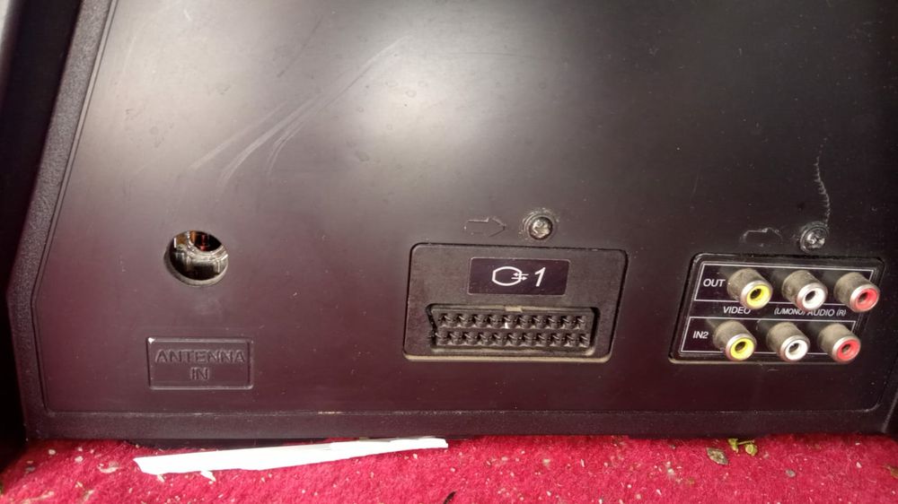 Продам телевизор Lj