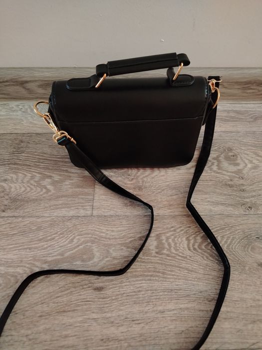 Мини сумка с длинным ремешком