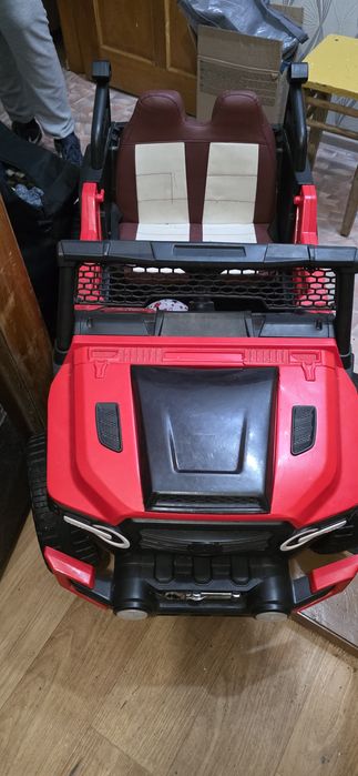 Машина детская не ездит от батарей