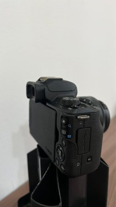 Камера Canon eos m50