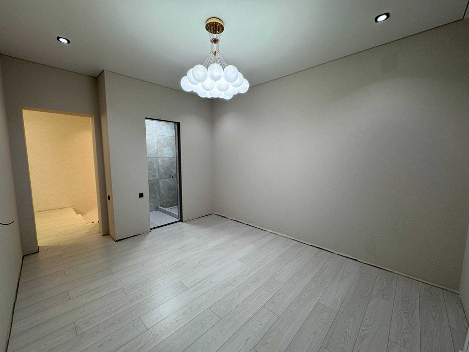 Шайхонтоҳур тумани Кўкча дарвоза Тир Маҳалла 2.3 сотих 300 кв.м