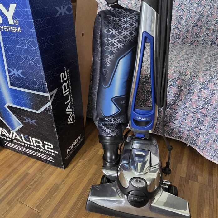 Aspirator Kirby pentru aspirat si spălat covoare