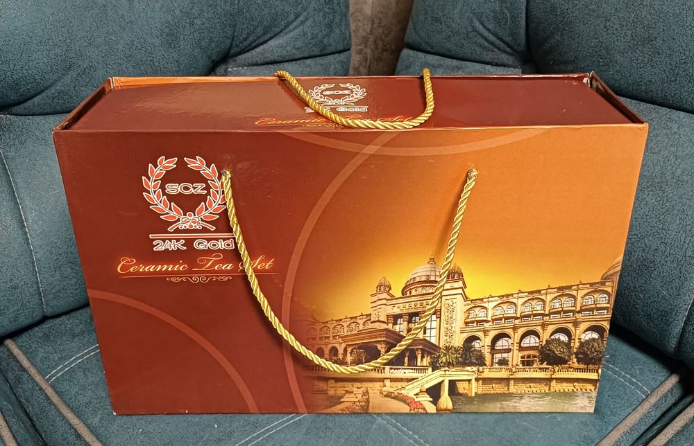 Продается новый чайный сервиз