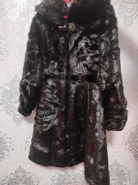 Shuba. Razmer L. Chiroyli va qulay