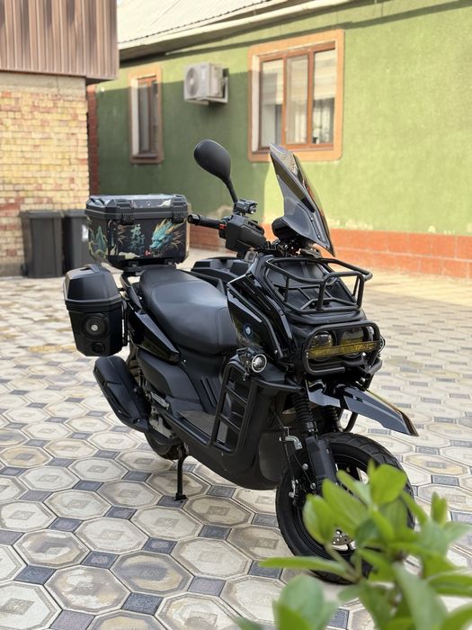 Скутер Tank продам срочно