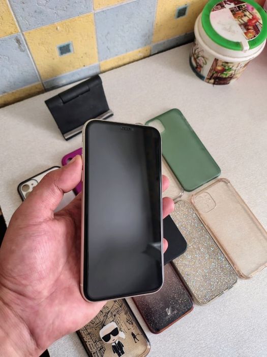 iPhone 11 без ремонта 128гб обмен