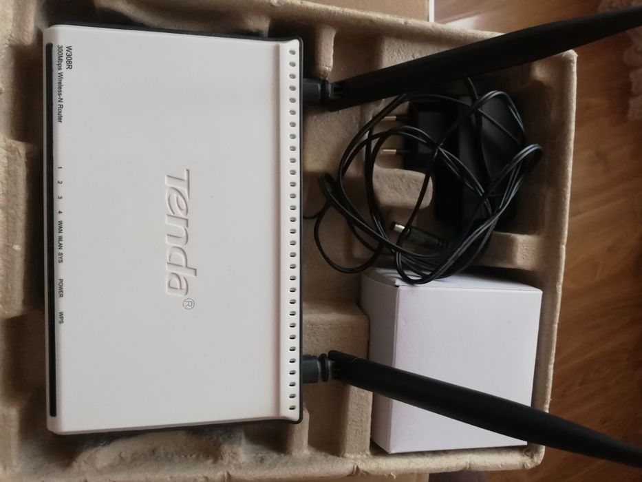 Router wifi Tenda 300