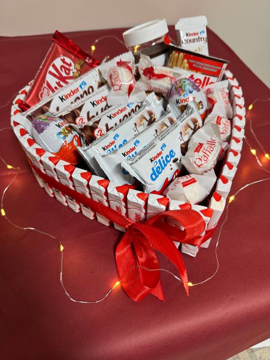 Подарочные боксы к 8 марту