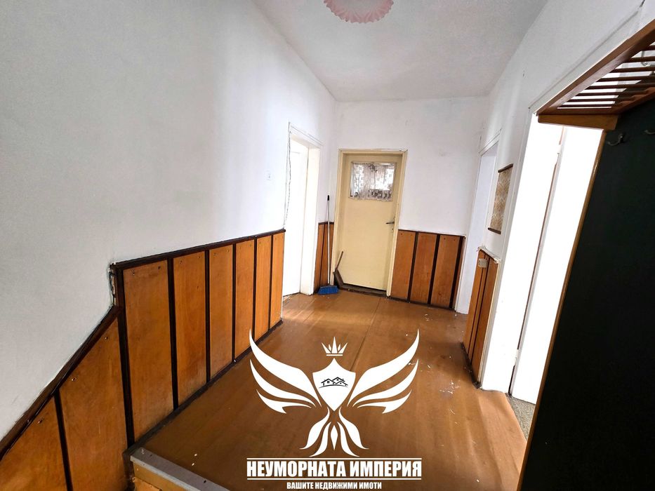 Дава се под наем Тристаен апартамент в Асеновград - 120 кв.м за 210 € - Снимка #15