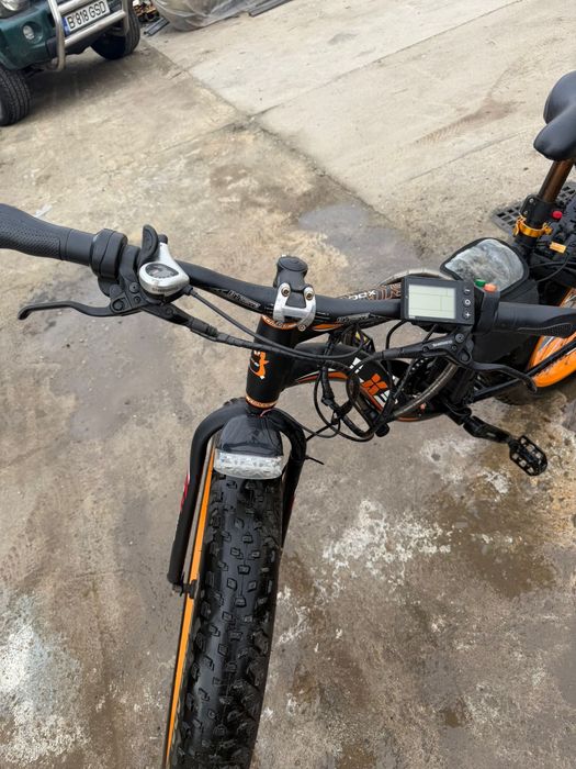 Bicicleta electrica cu roti late