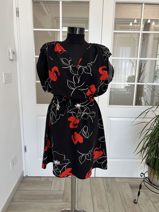 Rochie eleganta, imprimeu maci, Parfois, marimea S - M, stil Zara