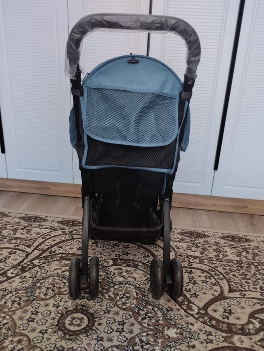 Детская прогулочная коляска.