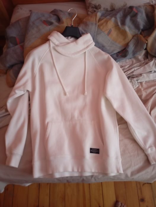 Мъжки пролетен суичър.