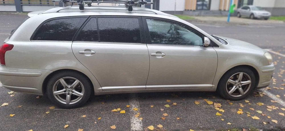 Vand Toyota Avensis
