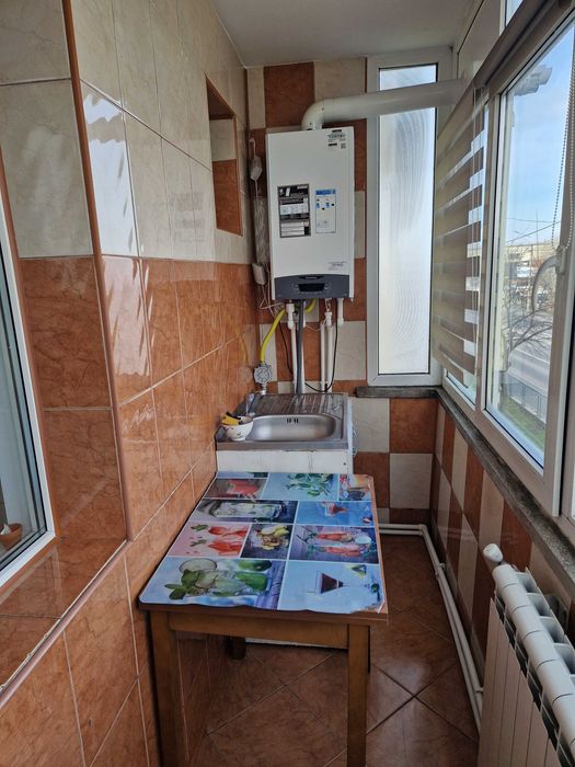 Inchiriez ap 1 camera/40 mp/1050 ron zona Apollo/ luna