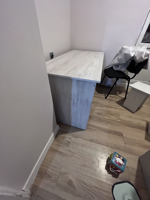 Продам стол-парту