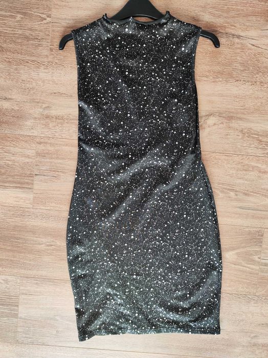 Елегантна рокля по тялото