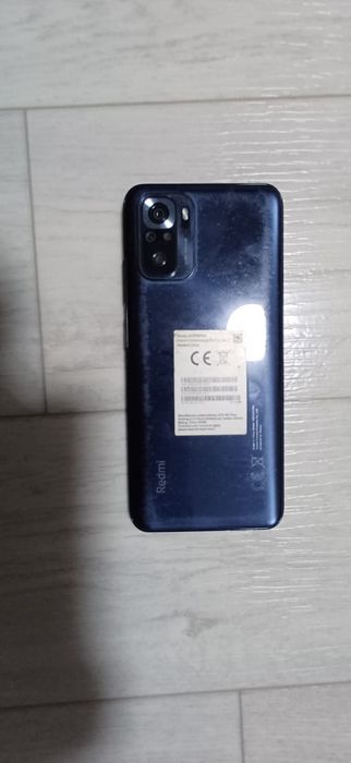 Продам телефон редми