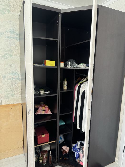 Шифоньер для спальной комнаты