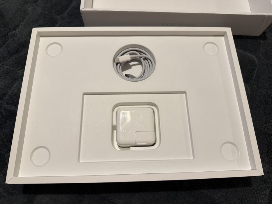 Macbook Air M2 M 8 GB 256