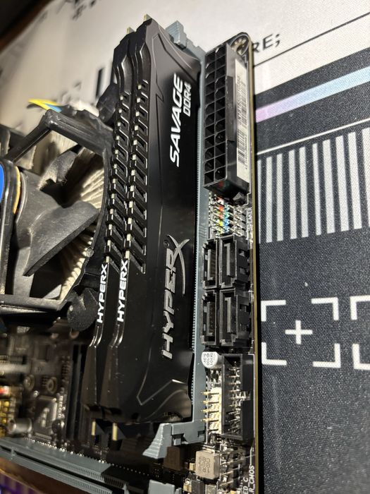 Kit Gaming Intel i5 9600K, Placa de baza Gigabyte B360N WIFI, 8GB RAM