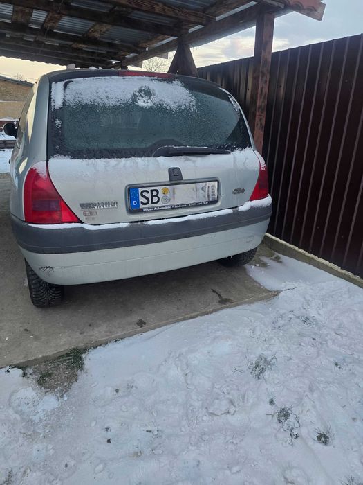 Renault Clio 2000