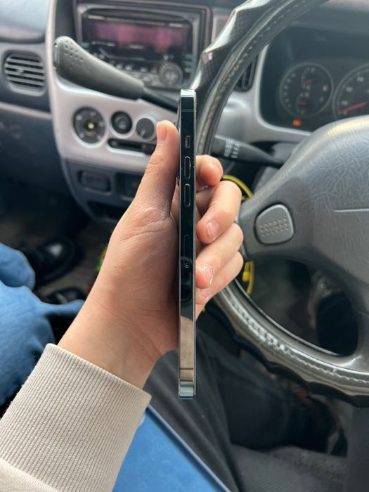 Продам айфон 12 про макс