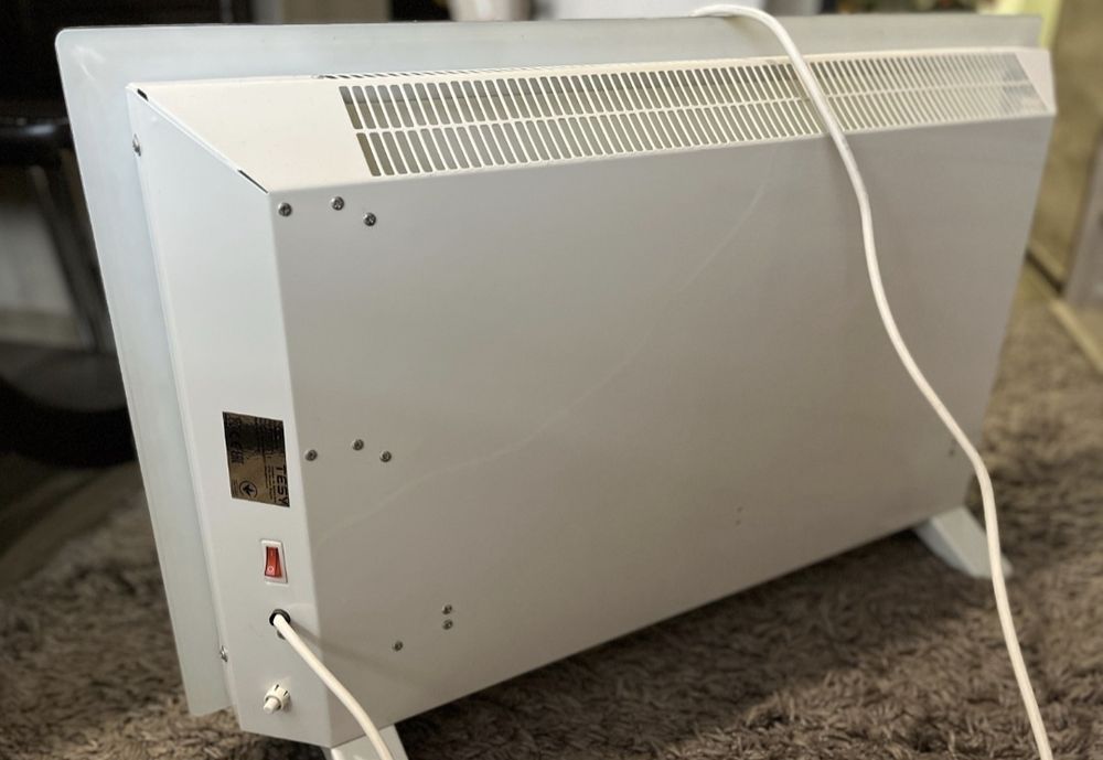 Стъклен електрически  конвектор Tesy