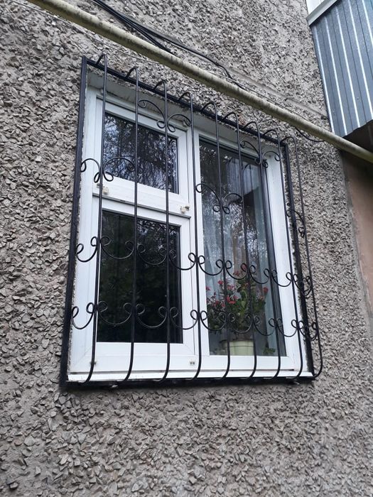 Решотки на окна.