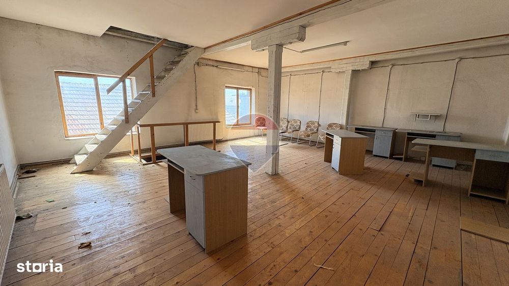 Cladire in zona centrală Mediaș - 363 mp construiți , curte 325mp