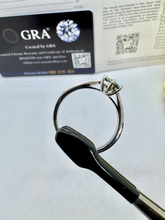 Сребърен пръстен с мойсанит (Диамант) 1 карат