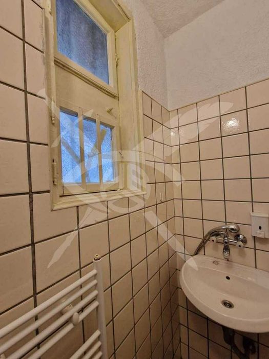 Дава се под наем Офис в София, Център - 50 кв.м за 500 € - Снимка #9