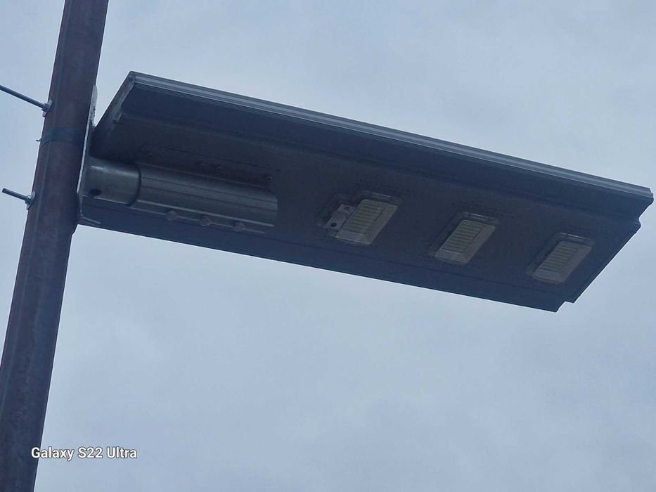 Соларни лампи 200W  с дистанционно