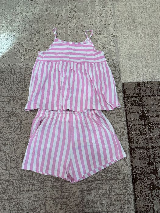 Дрешки за момиче размер 122/128