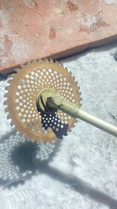 Бензинавой триммер