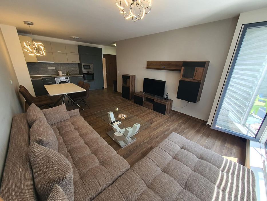 Двустаен апартамент в ж.к Славейков