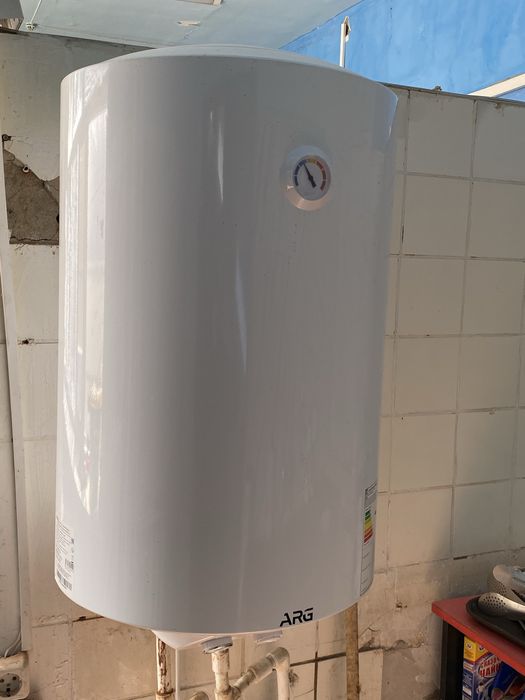 Продам водонагреватель