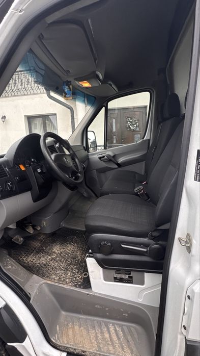 Vând Mercedes Sprinter