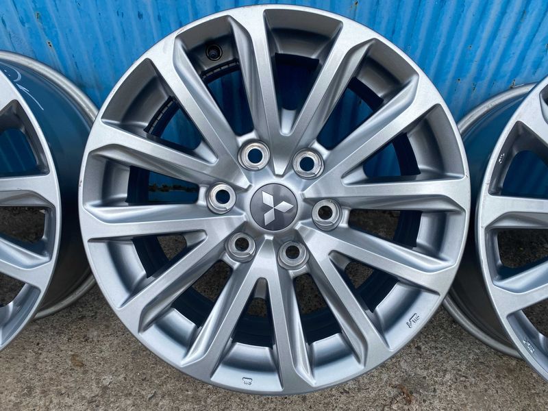 17 цола джанти Мицубиши Л200 6х139,7мм/67,1мм - Оферта - (1324)