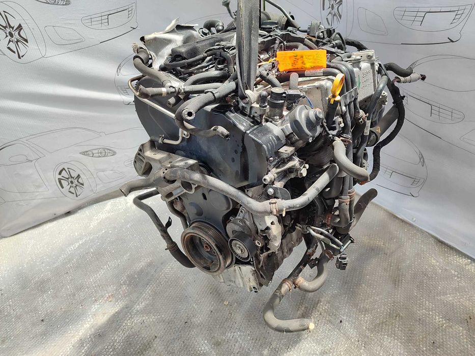 Motor Complet Seat Leon (5F) 1.6 TDI 77kW / 105CP / Euro 5 / Cod Motor CLHA /  04L100090