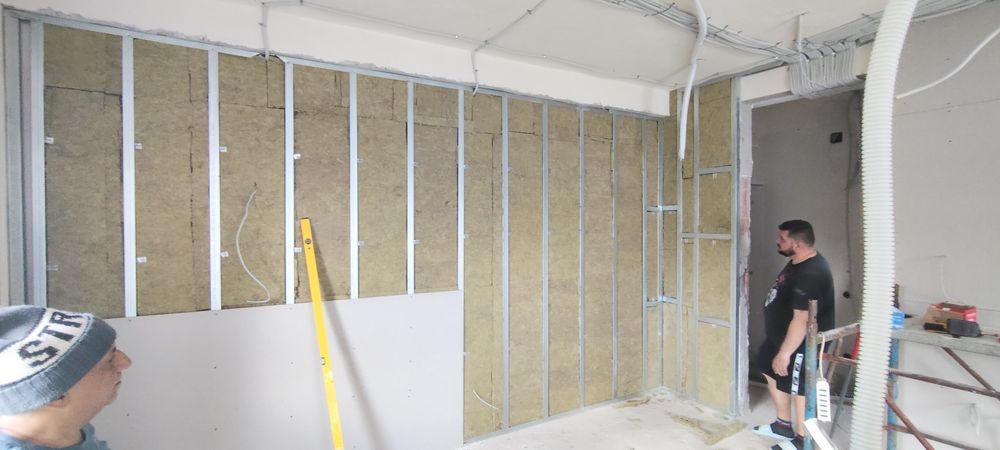 Execut lucrări de finisaje interioare exterioare