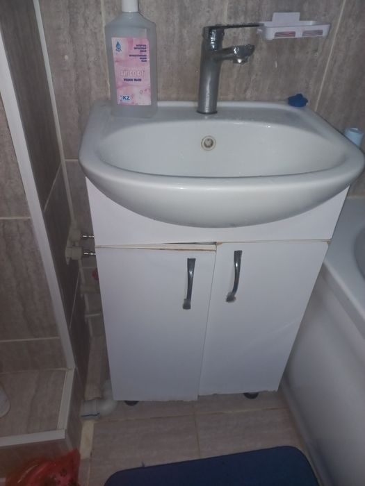 Тумбочка для ванной