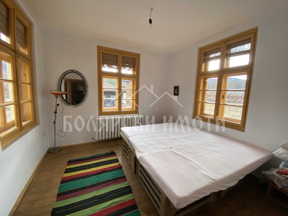 Дава се под наем Къща в с. Миндя, Област Велико Търново - 160 кв.м за 408 € - Снимка #8