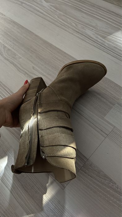 Ghete Zara, marimea 36, piele