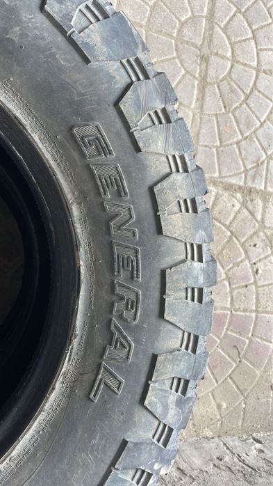 Шины 295/70R17 (2шт)